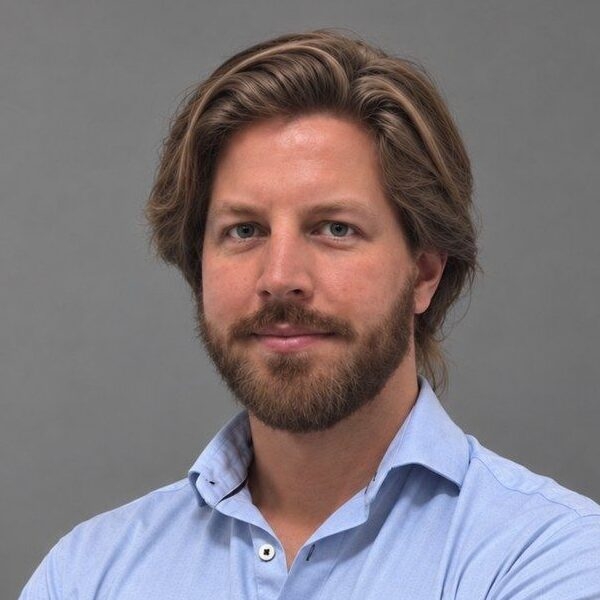 Ing. Nicolás Olivera Freire, MBA